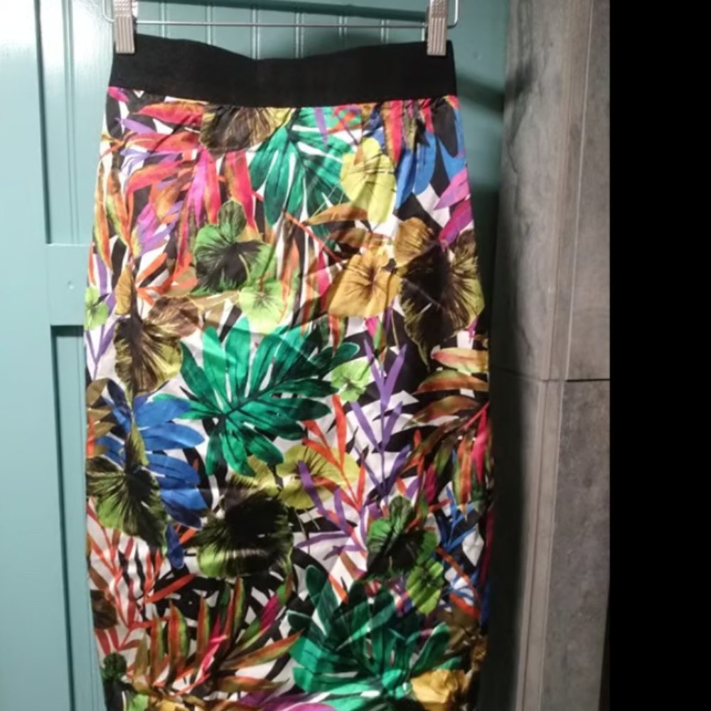 MILLY Colorful Floral Streight Pencil Midi Skirt